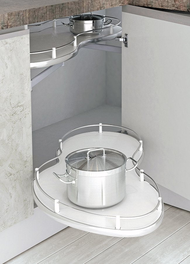 Turntable corner mechanism