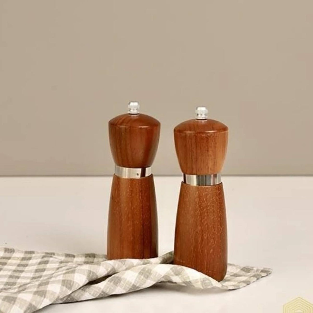Wooden Pepper Mill with Wooden Head