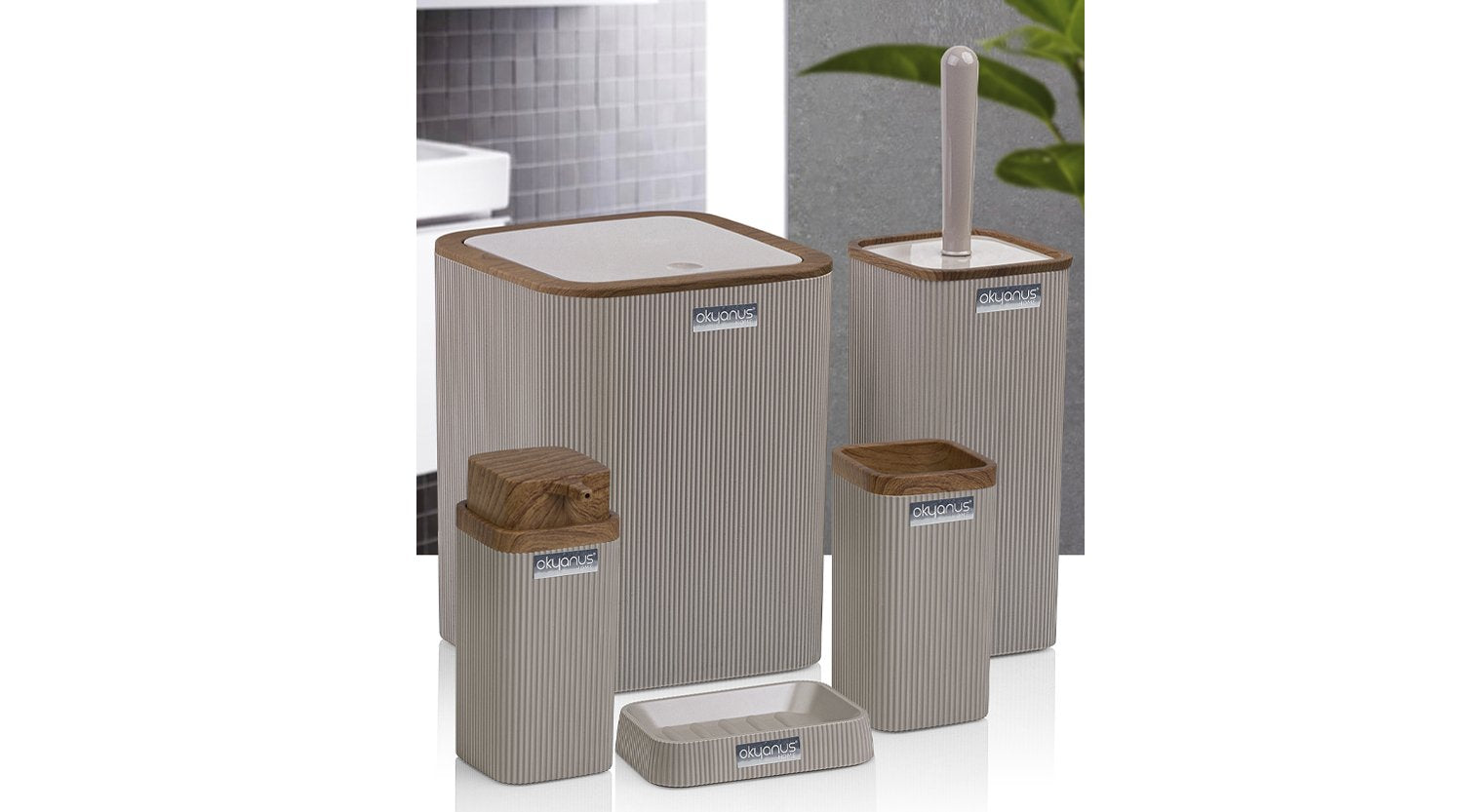 Bathroom set 5 pieces wooden / Brown