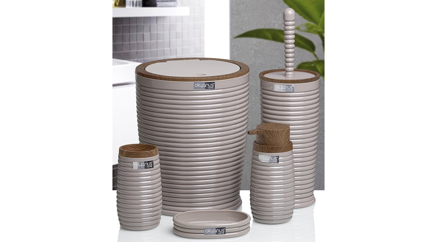 5-piece bathroom set, wooden brown