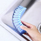 Cleaning brush