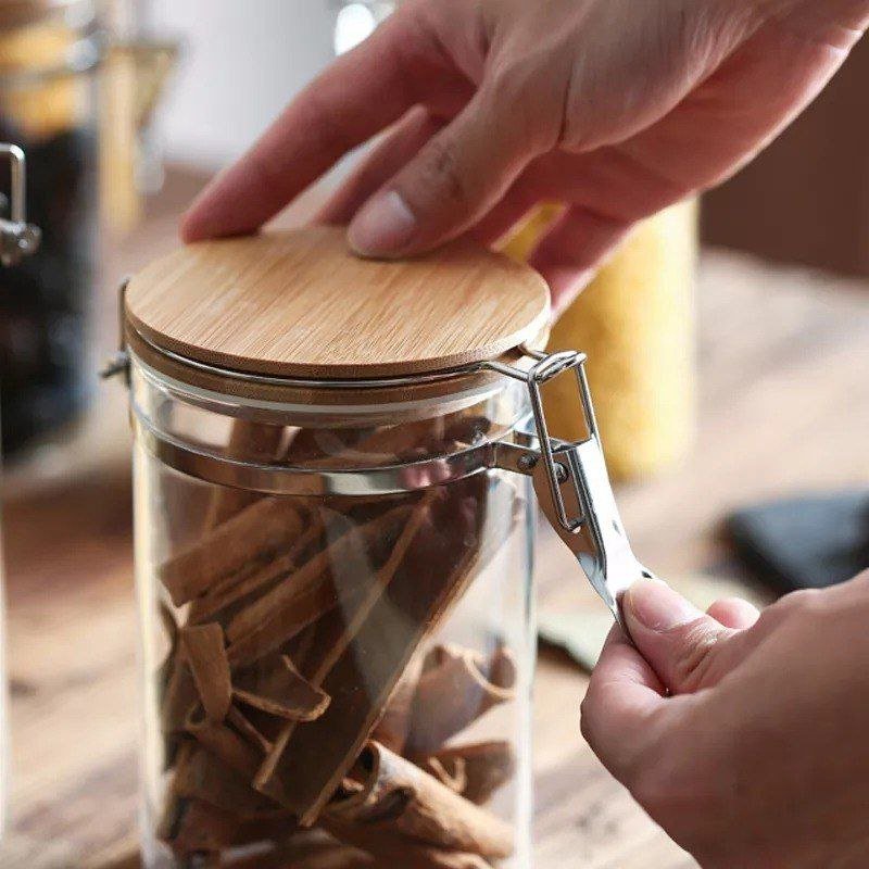 Storage jar