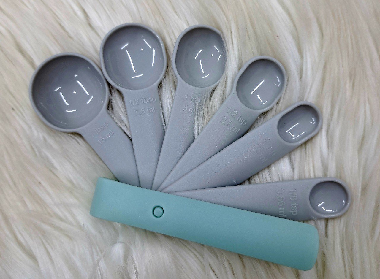 Measuring spoon