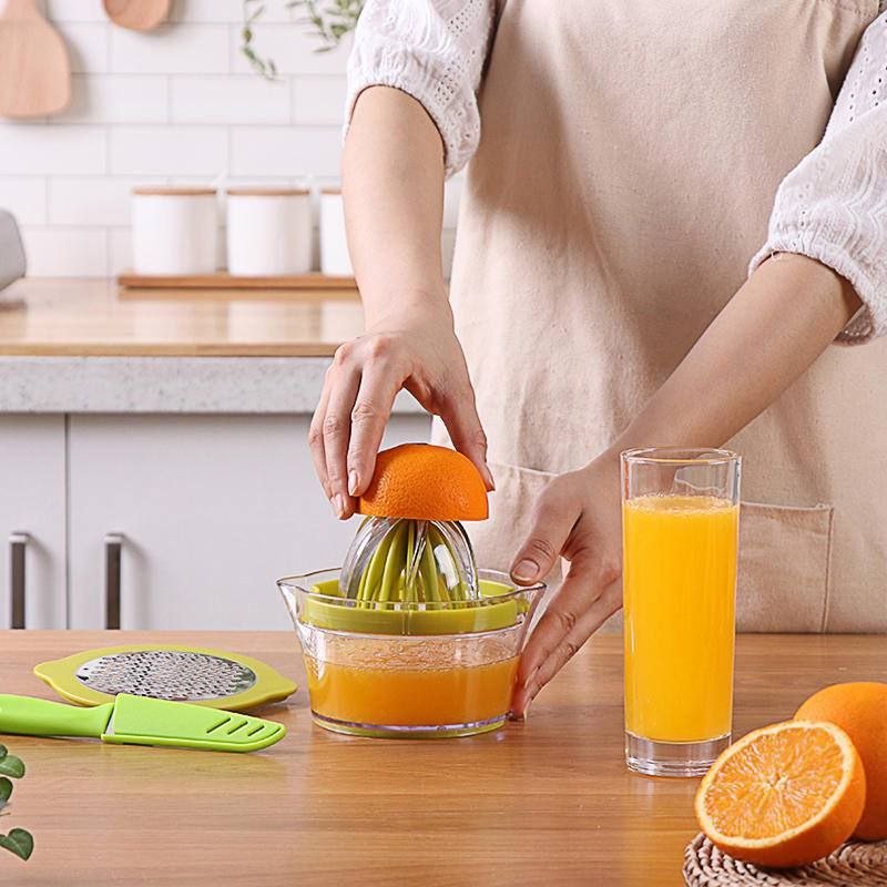 Juice maker