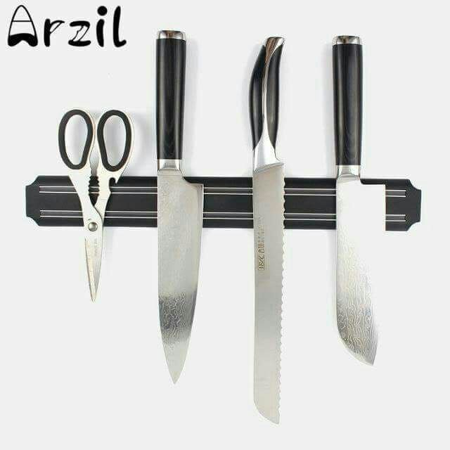 Magnetic knife holder