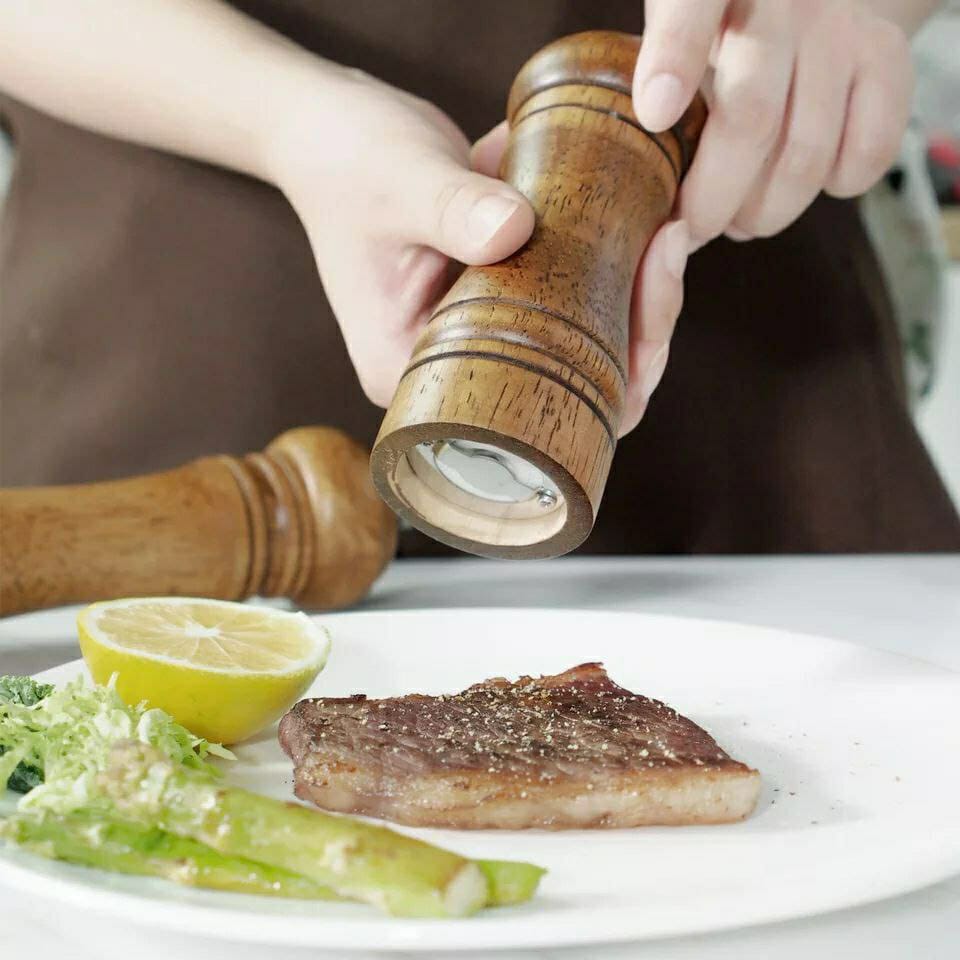 wooden classic Pepper Grinder small