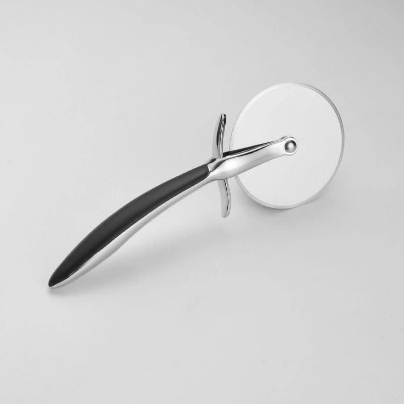 Stainless steel pizza cutter