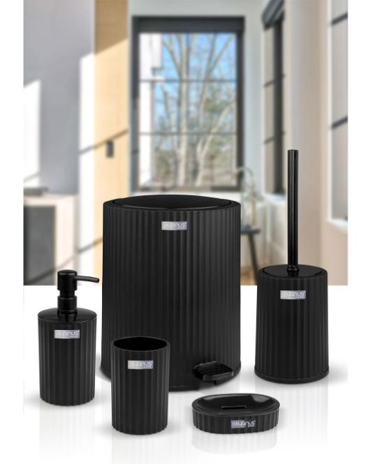 Coliseum 5-Piece Bathroom Set / Black