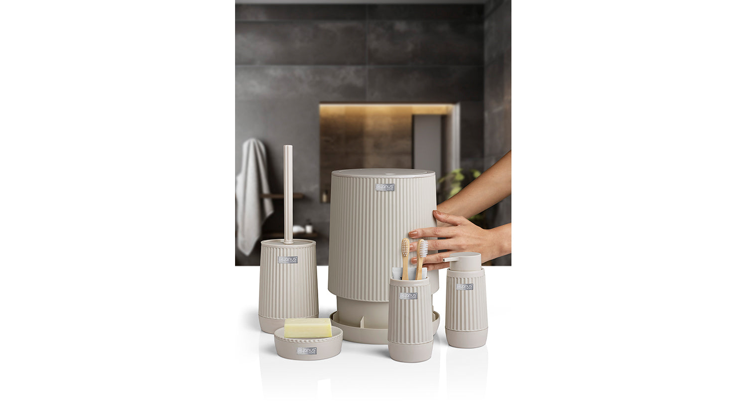 Nida 5-Piece Bathroom Set / Beige