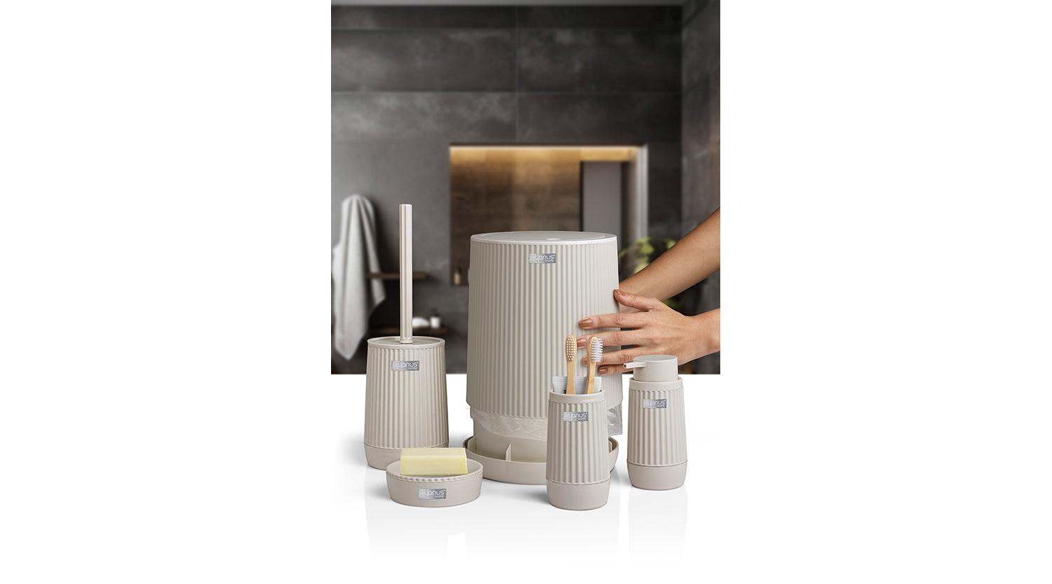 Nida 5-Piece Bathroom Set / Beige