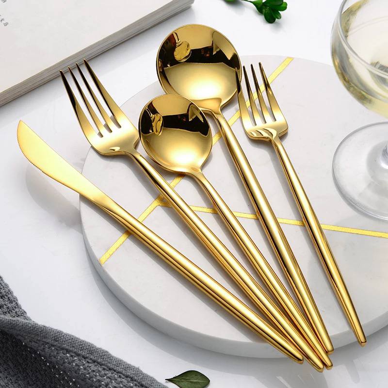 24 piece gold dinner set