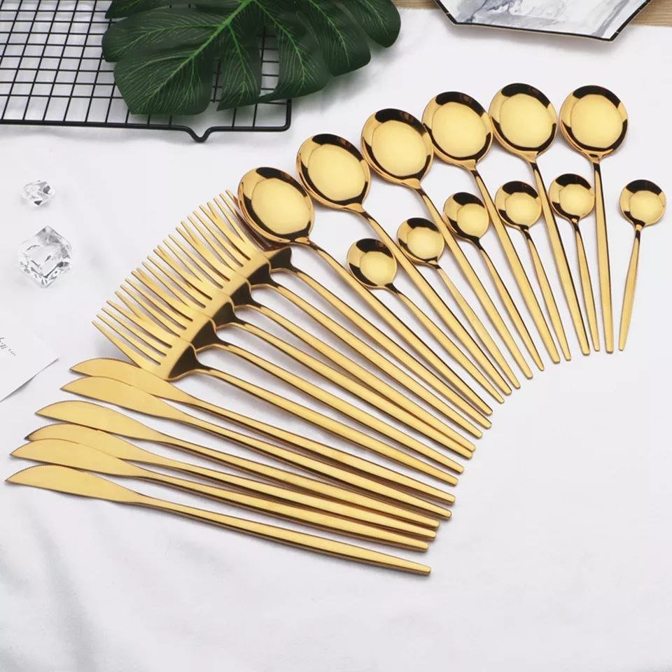 24 piece gold dinner set