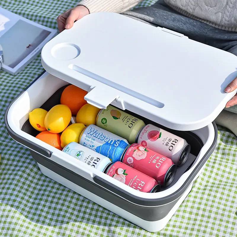 Travel baskets And table