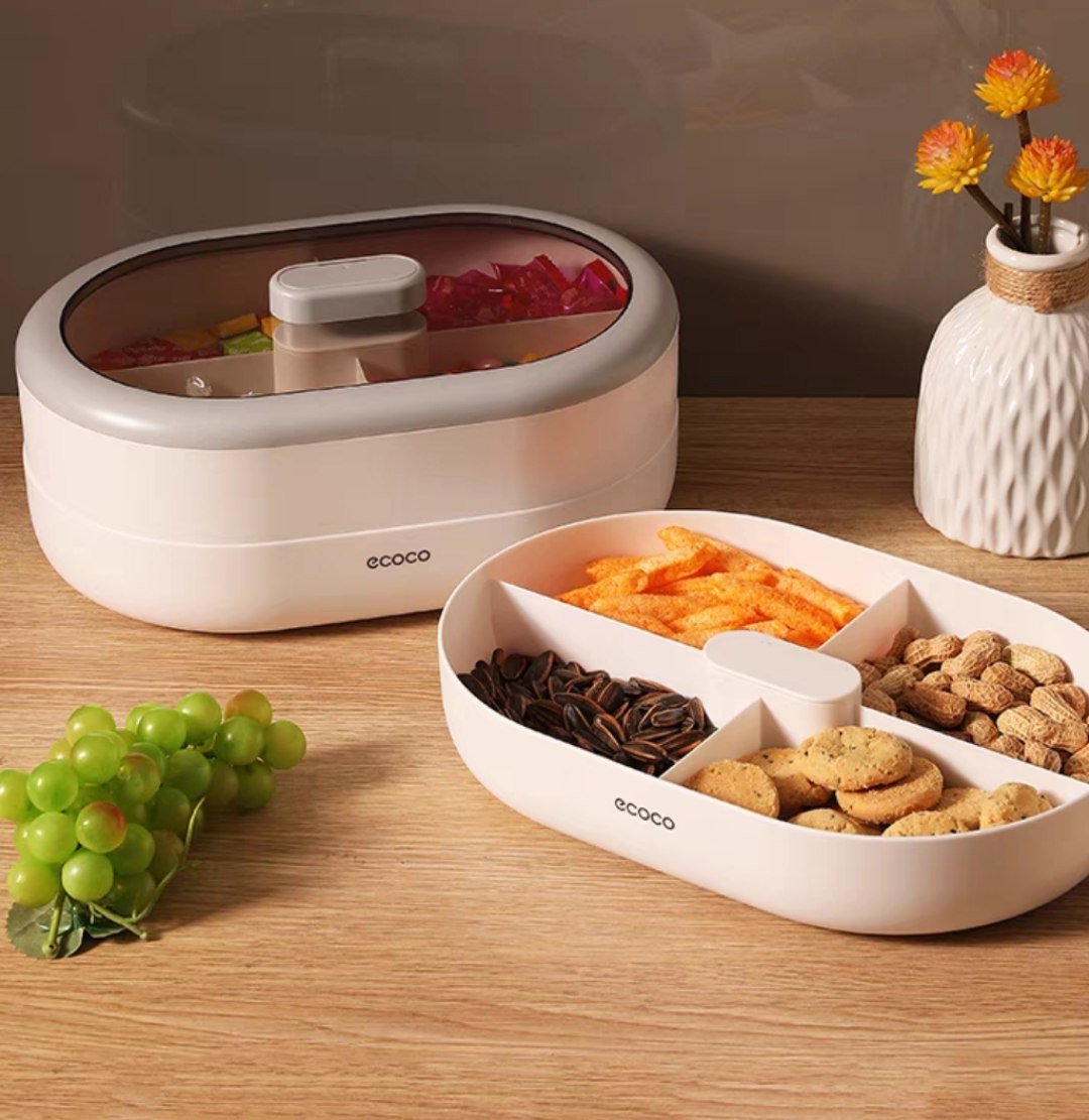 Ecoco snack plate divided into 2 layers