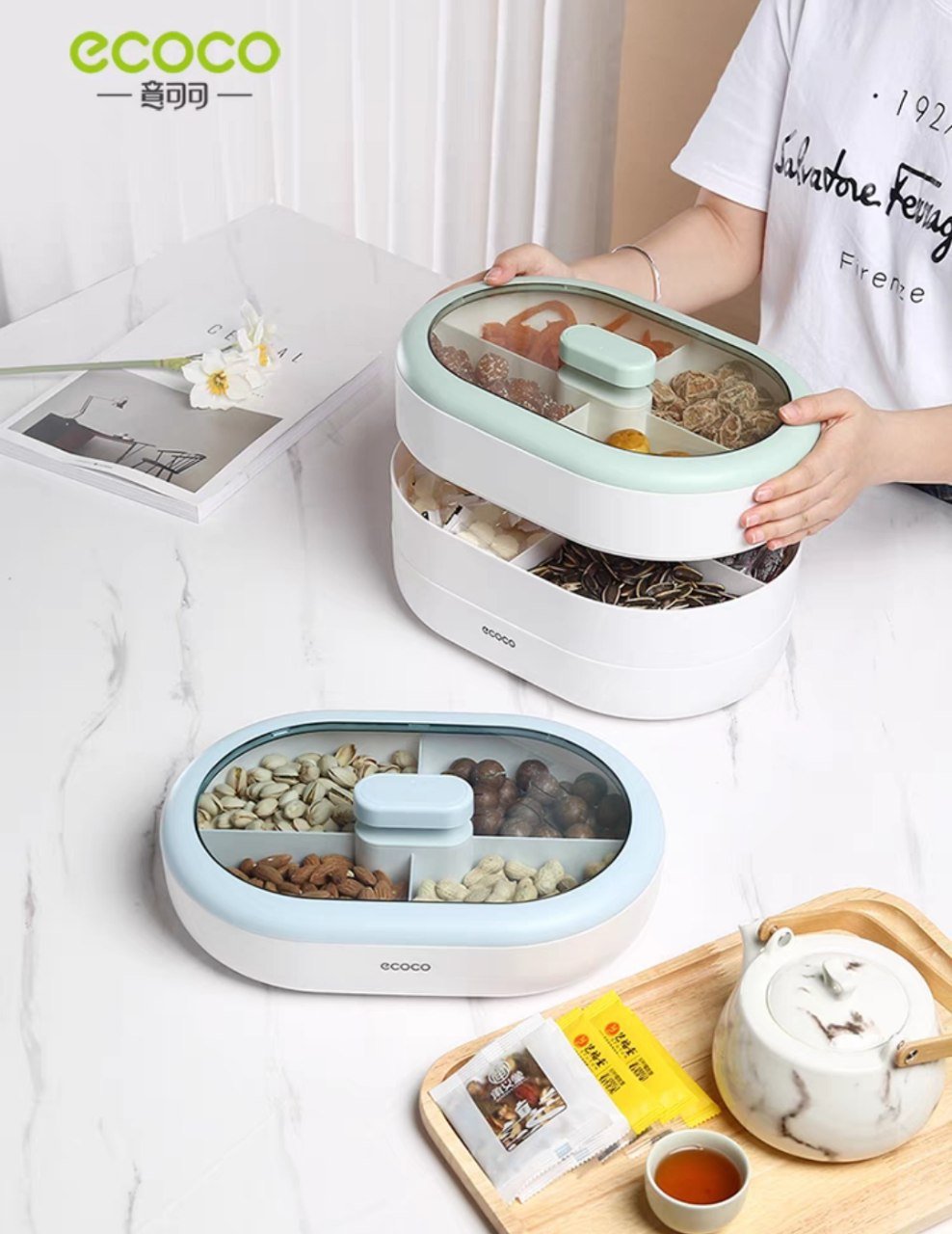 Ecoco snack plate divided into 2 layers