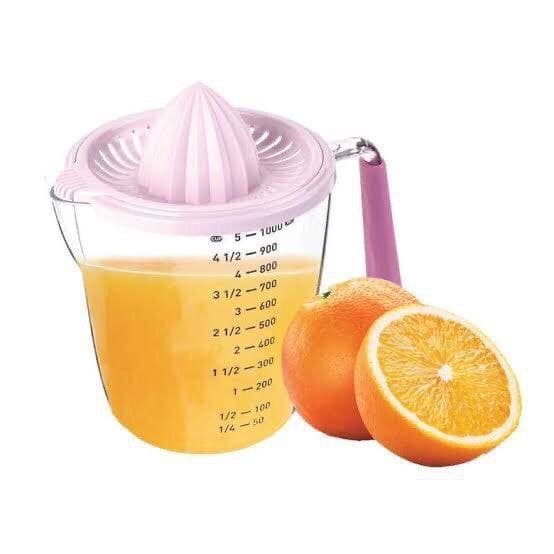 Juicer and measuring flask with acrylic handle